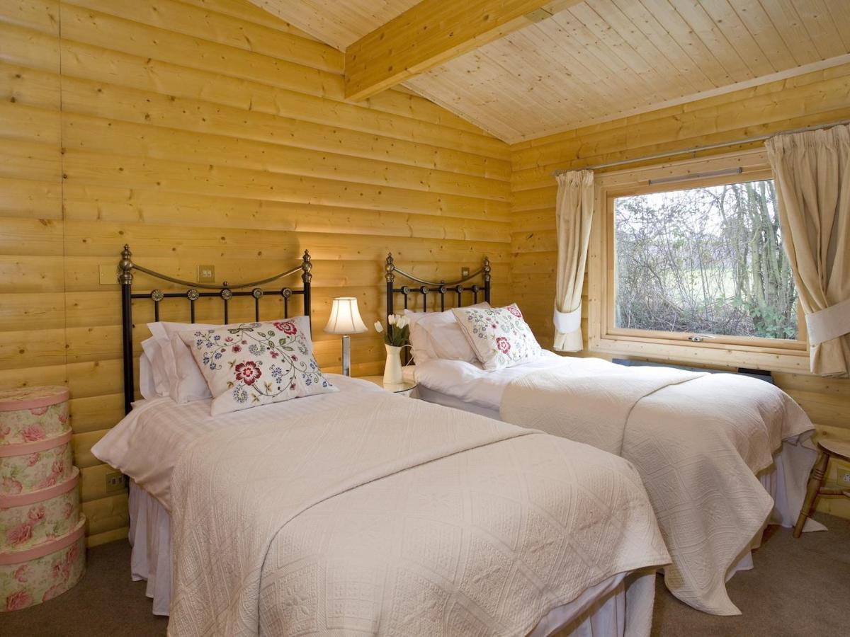 Cherbridge Lodges - Riverside Lodges, Short Lets Oxford Exterior foto